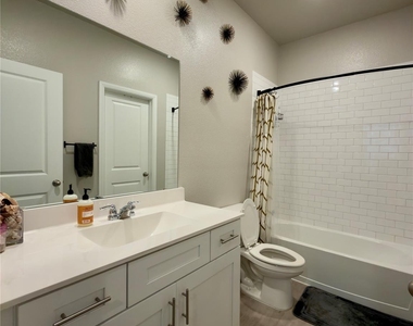 4809 Harmony Street - Photo Thumbnail 14