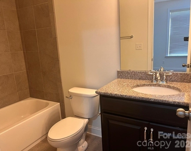 119 Heron Cove Loop - Photo Thumbnail 27