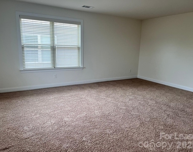 119 Heron Cove Loop - Photo Thumbnail 12