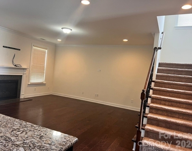 119 Heron Cove Loop - Photo Thumbnail 5