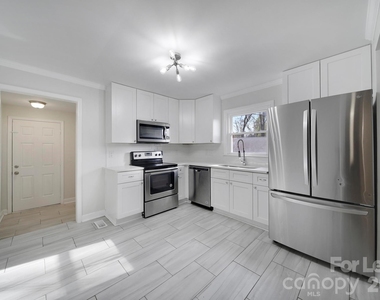 1900 Grier Avenue - Photo Thumbnail 4