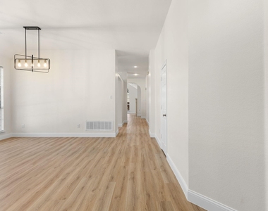 8200 Watson Road - Photo Thumbnail 7