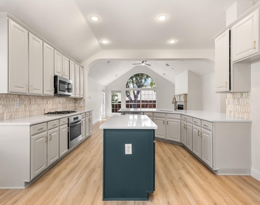 8200 Watson Road - Photo Thumbnail 16