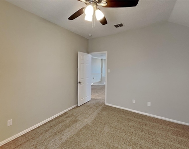 4408 Lansbury Lane - Photo Thumbnail 14