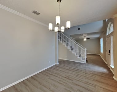 4408 Lansbury Lane - Photo Thumbnail 7