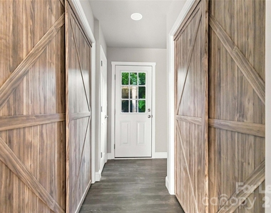1200 Weststone Drive - Photo Thumbnail 13
