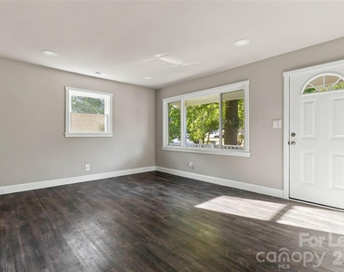 1200 Weststone Drive - Photo Thumbnail 5