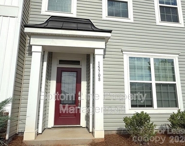 15708 Country House Street - Photo Thumbnail 1