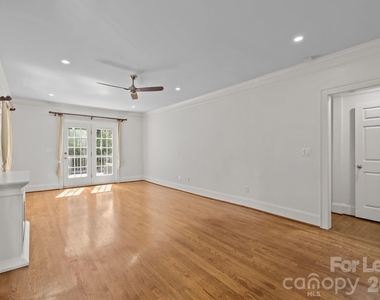 1705 Fountain View - Photo Thumbnail 15