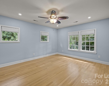1705 Fountain View - Photo Thumbnail 26