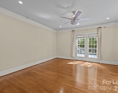1705 Fountain View - Photo Thumbnail 18