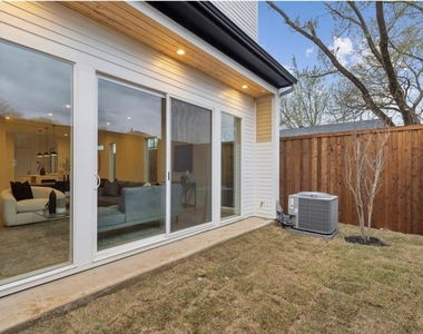 913 Muncie Avenue - Photo Thumbnail 19