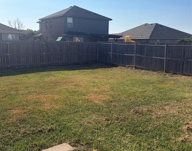 6506 Ashland Drive - Photo Thumbnail 7