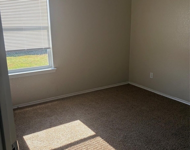 6506 Ashland Drive - Photo Thumbnail 6
