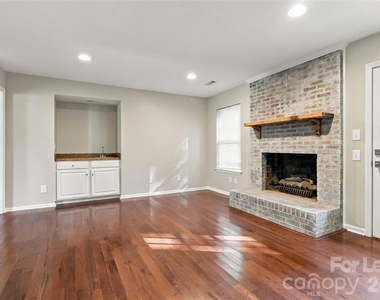 7419 Bent Oak Road - Photo Thumbnail 4