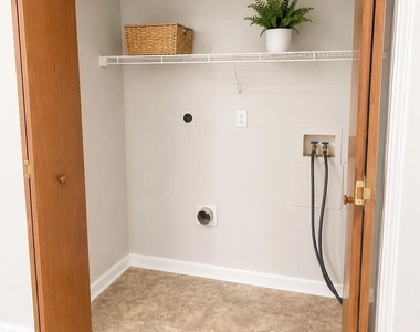 1107 3rd Avenue Sw - Photo Thumbnail 5