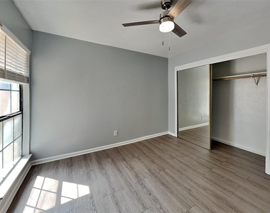 420 Dollins Street - Photo Thumbnail 8