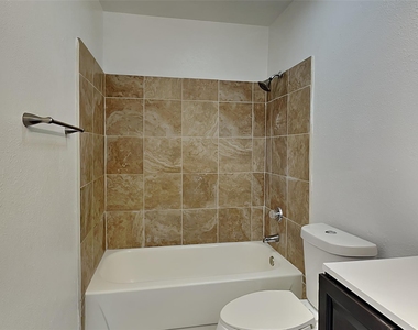 420 Dollins Street - Photo Thumbnail 13