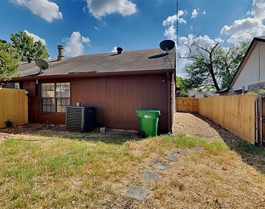 420 Dollins Street - Photo Thumbnail 14