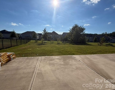 6205 Willow Pin Lane - Photo Thumbnail 13