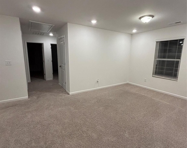 5034 Falstone Drive - Photo Thumbnail 29