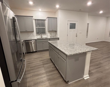 5034 Falstone Drive - Photo Thumbnail 2