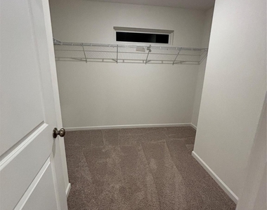 5034 Falstone Drive - Photo Thumbnail 18