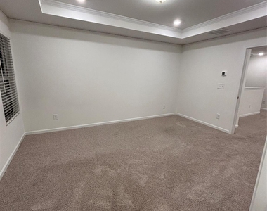 5034 Falstone Drive - Photo Thumbnail 15