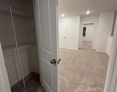 5034 Falstone Drive - Photo Thumbnail 13
