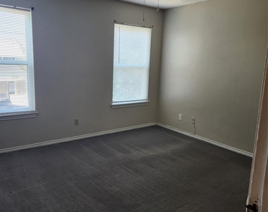 5029 Winder Court - Photo Thumbnail 11