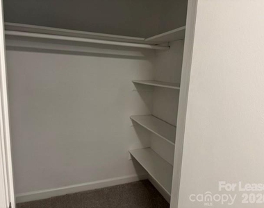 7105 Quail Meadow Lane - Photo Thumbnail 3