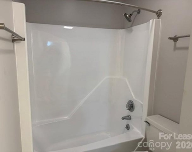 7105 Quail Meadow Lane - Photo Thumbnail 22