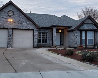 4234 Briar Hill Drive - Photo Thumbnail 9