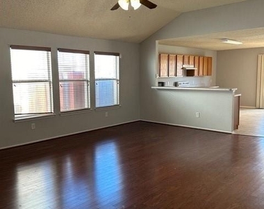 9300 Goldenview Drive - Photo Thumbnail 2