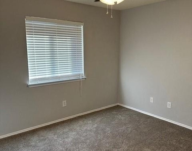9300 Goldenview Drive - Photo Thumbnail 12