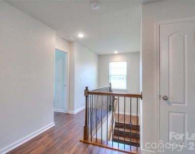 3007 Silverwood Drive - Photo Thumbnail 13