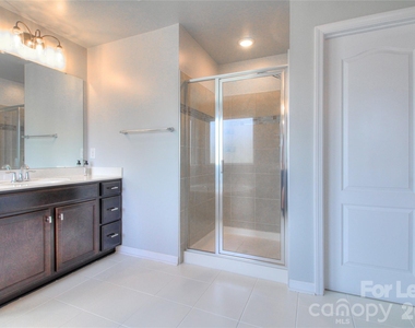 3007 Silverwood Drive - Photo Thumbnail 17