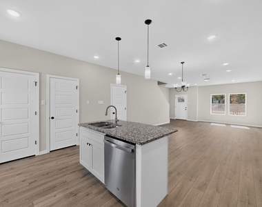3327 Eastland Street - Photo Thumbnail 10