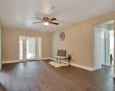 6904 Yorkston Street - Photo Thumbnail 1