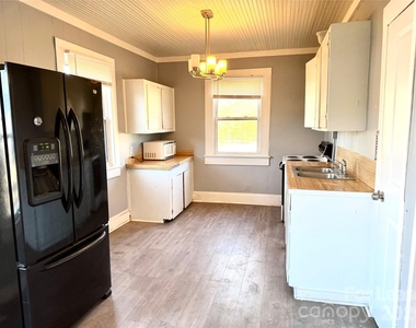 107 Nichols Street - Photo Thumbnail 1
