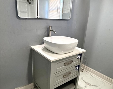 107 Nichols Street - Photo Thumbnail 5