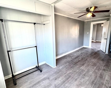107 Nichols Street - Photo Thumbnail 3