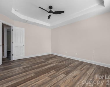 15613 Seafield Lane - Photo Thumbnail 13