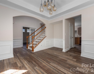 15613 Seafield Lane - Photo Thumbnail 3