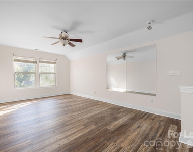 15613 Seafield Lane - Photo Thumbnail 34