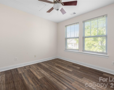 15613 Seafield Lane - Photo Thumbnail 24