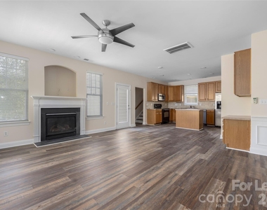 15613 Seafield Lane - Photo Thumbnail 8