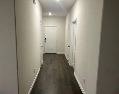 10505 Twisting Springs Drive - Photo Thumbnail 13