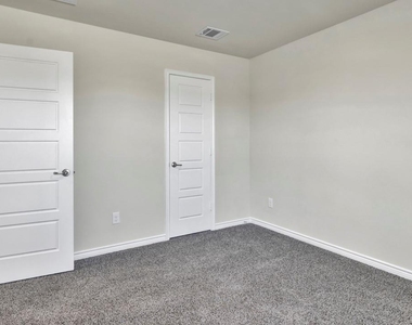 10505 Twisting Springs Drive - Photo Thumbnail 6