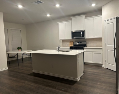 10505 Twisting Springs Drive - Photo Thumbnail 12